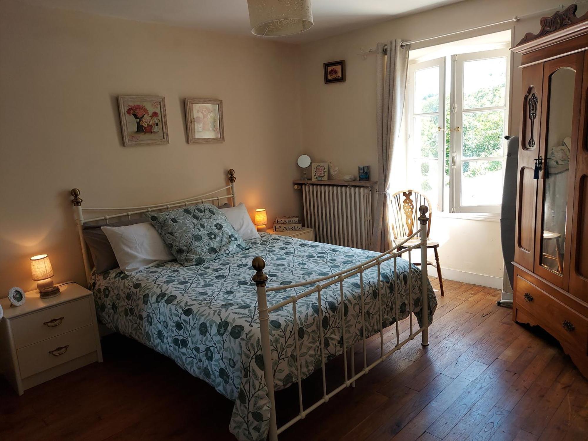 Charming Two Bedroom Gite With Beautiful Gardens Confolens Eksteriør billede